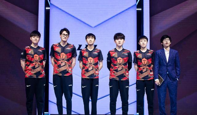 他的复出希 他的复出希