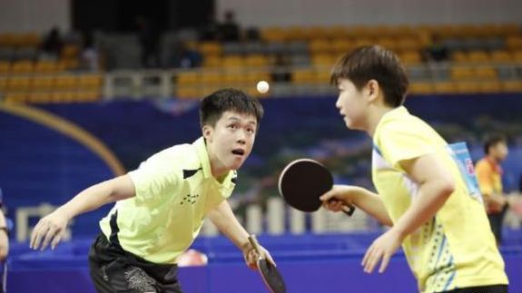 拥抱胜利 拥抱胜利