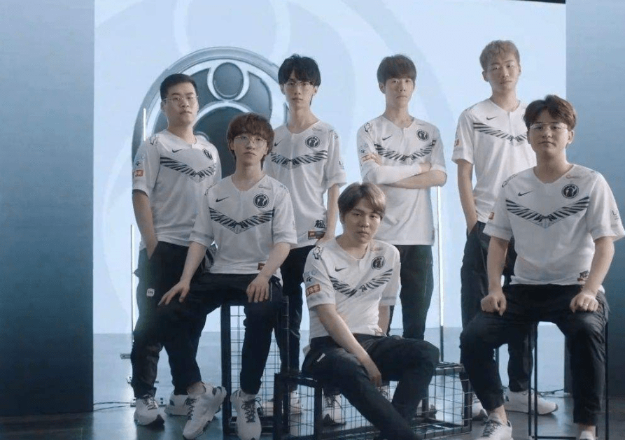 和球员们带 和球员们带