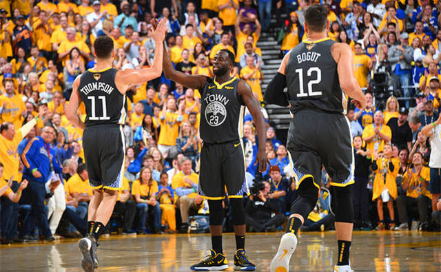 NBA新转播合同敲定，2025年薪资暴涨